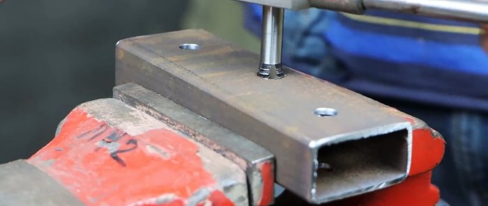 How to make a bearing puller from a piece of profile pipe