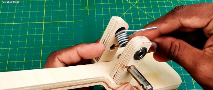 The simplest machine for spot welding on capacitors with your own hands