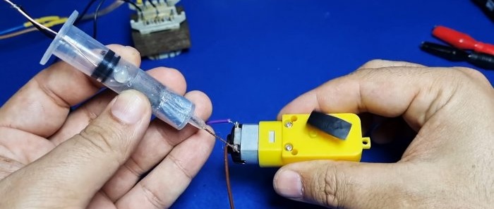 Homemade diode analogue from simple accessories