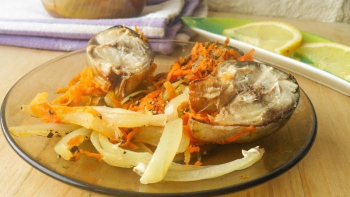 Mackerel in a jar with vegetables in the microwave in just 15 minutes