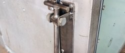 How to make a simple self-closing latch for utility room doors or gates