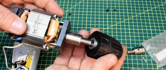 Comment convertir un vieux mélangeur en mini-perceuse Dremel