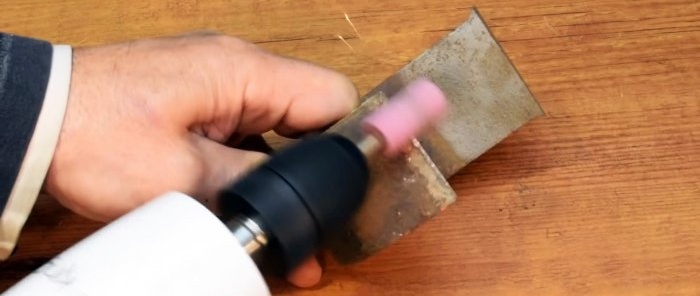 Comment convertir un vieux mélangeur en mini-perceuse Dremel