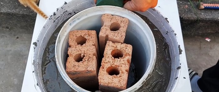 How to make a smokeless stove using cement and a couple of plastic buckets