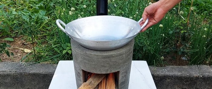 How to make a smokeless stove using cement and a couple of plastic buckets