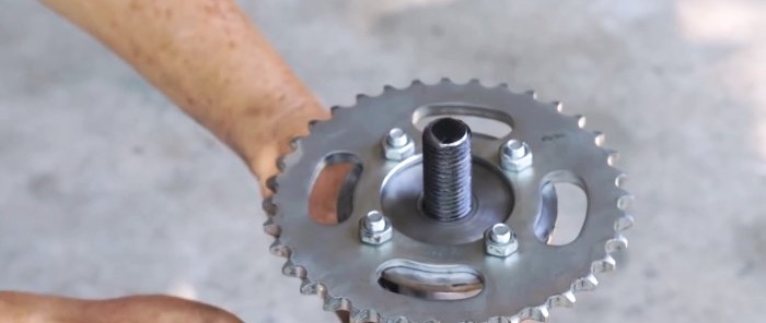 How to make a jack from a motorbike chain grinder gearbox and sprockets