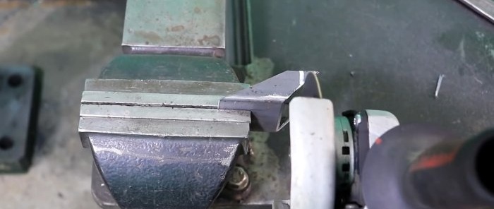 How to make door hinges from a profile pipe quickly and without welding