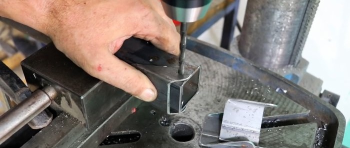 How to make door hinges from a profile pipe quickly and without welding