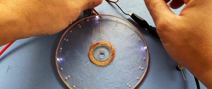 How to make an LED watch with wireless backlighting of hands and dial