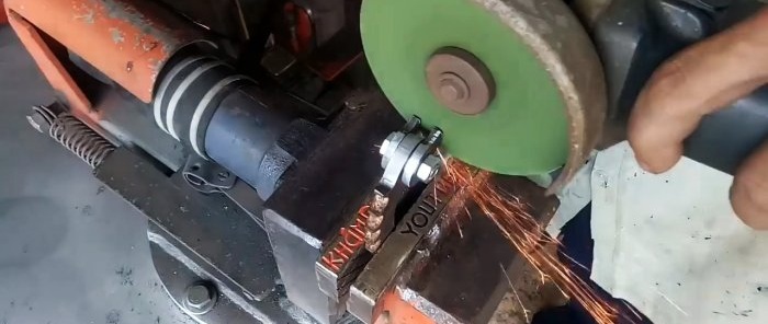 How to make a bearing and pulley puller from an old sprocket