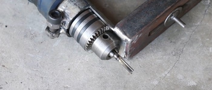 How to make a removable attachment for a drill that will turn it into a router for cutting any wooden circles