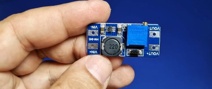 How to connect low-voltage converters in series and get 220 V