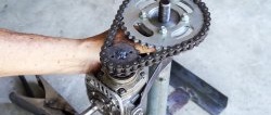 How to make a jack from an angle grinder gearbox, a motorcycle chain and sprockets