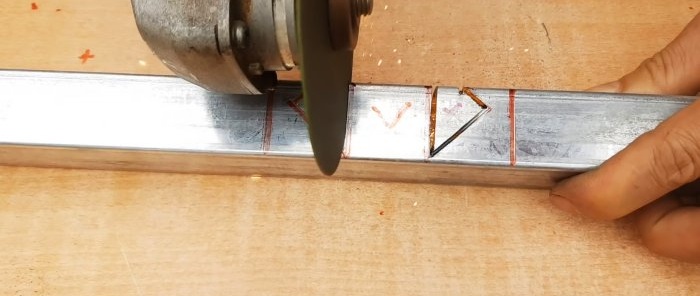 How to perfectly bend a profile pipe at an angle of 90 degrees