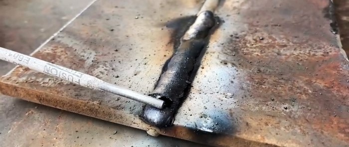 How to teach a novice welder to hold an electrode and make high-quality welds