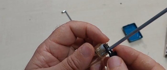 How to make a soldering torch from a regular lighter