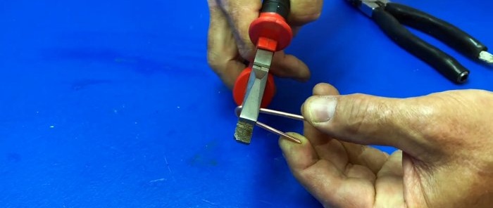 4 useful lifehacks for soldering and soldering irons