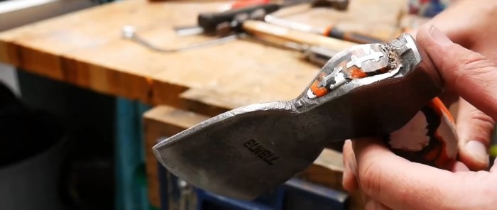 How to make an ax handle from PET bottle caps