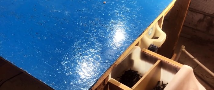 An idea for any workshop: drawers made from canisters