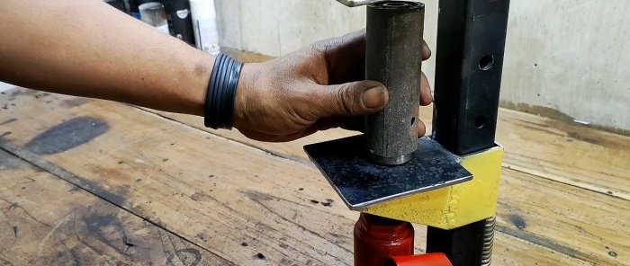 How to make a household press from any hand jack