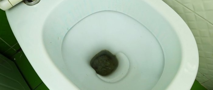 How to easily remove limescale from a toilet without special tools