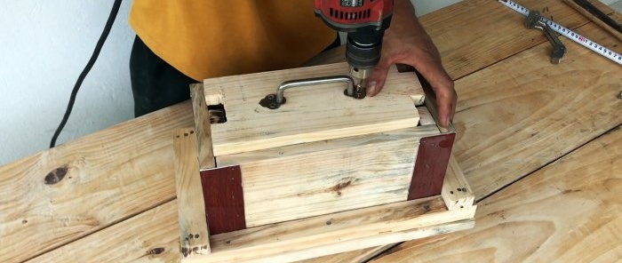 How to Make a Wooden Lock Block Mold