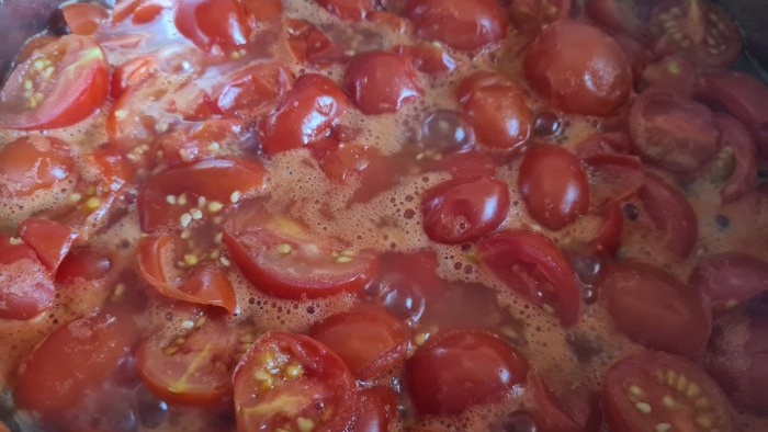 Tomato paste recipe is not for lazy people