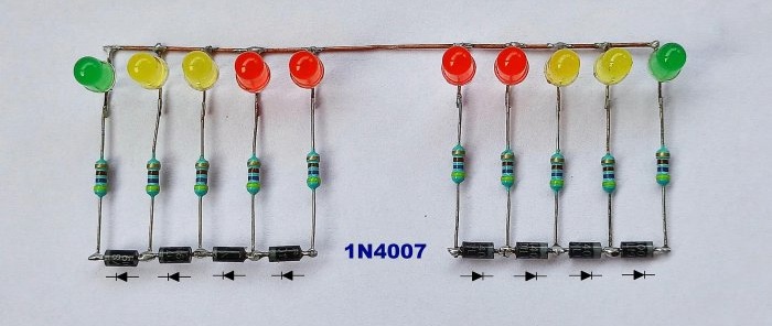 Signal level indicators on LEDs without transistors and microcircuits