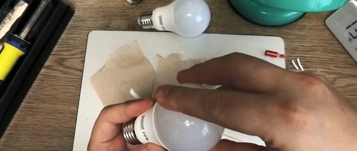 Basic instructions on how to repair an LED lamp without replacing parts