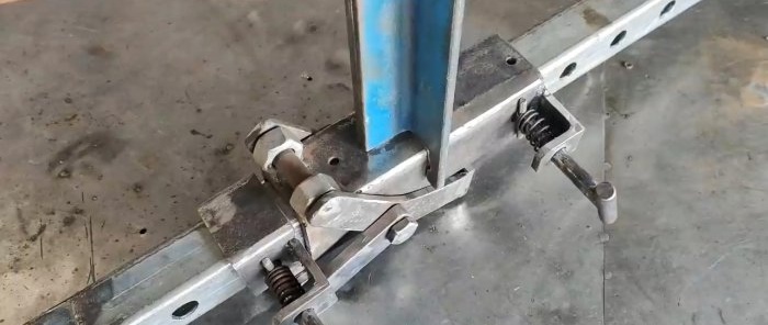 Easy to replicate jack design without gears or hydraulics