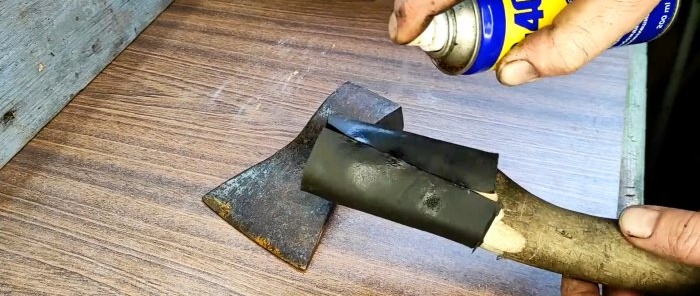 How to attach an ax to an ax handle using rubber