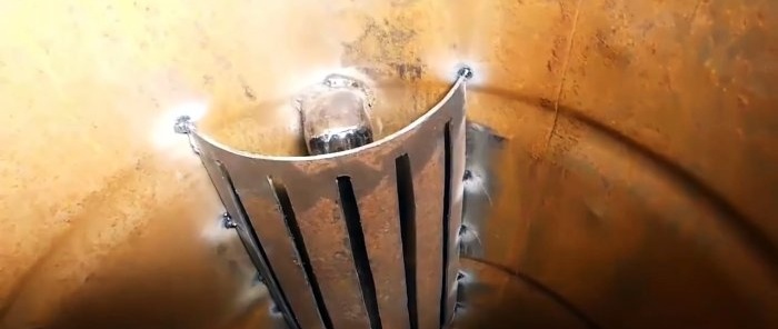 How to make a long-burning stove from scrap metal