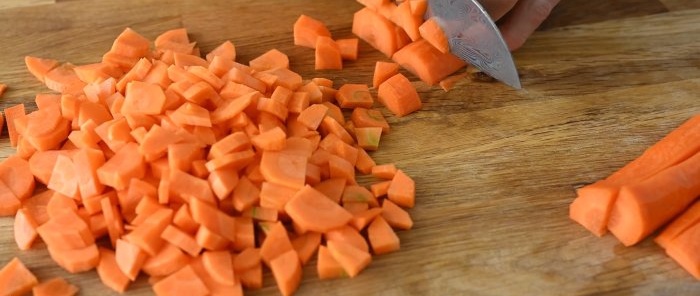 A great way to preserve vegetables is to make natural bouillon cubes