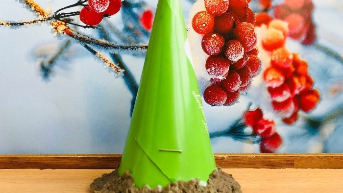 How to make a small and elegant Christmas tree