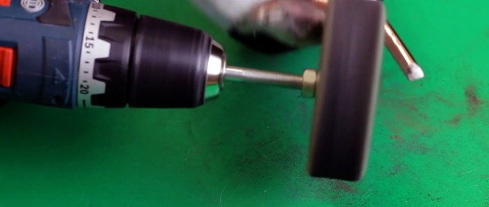 How to protect a copper soldering iron tip