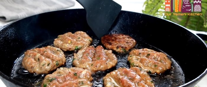 A simple and delicious recipe for Turkish kebab kofta without fire and oven