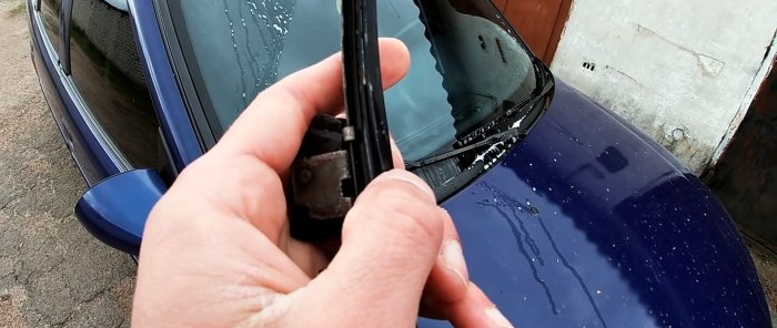 Car wipers squeak and do not clean well. Two options for solving the problem.