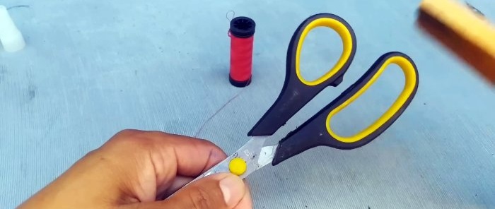 How to repair a broken scissor handle