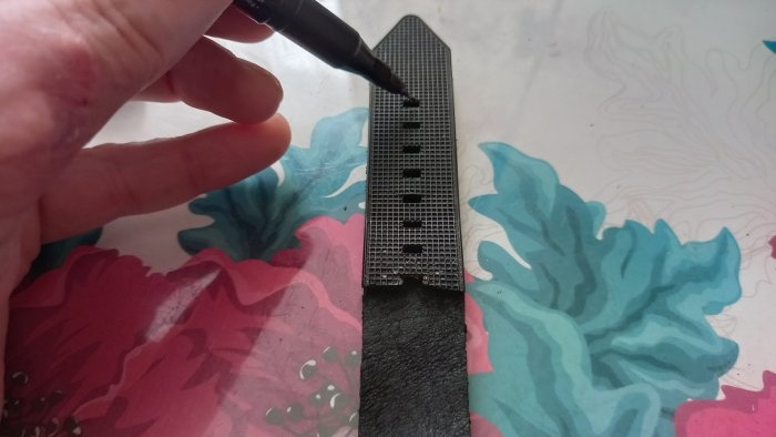 How to repair a broken watch strap