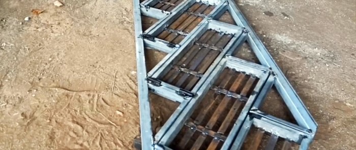 How to make a side folding ladder