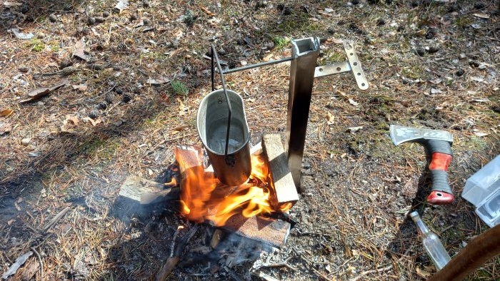 How to make a holder for a camping frying pan and pot