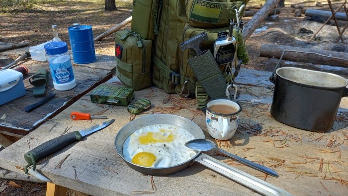 How to make a holder for a camping frying pan and pot