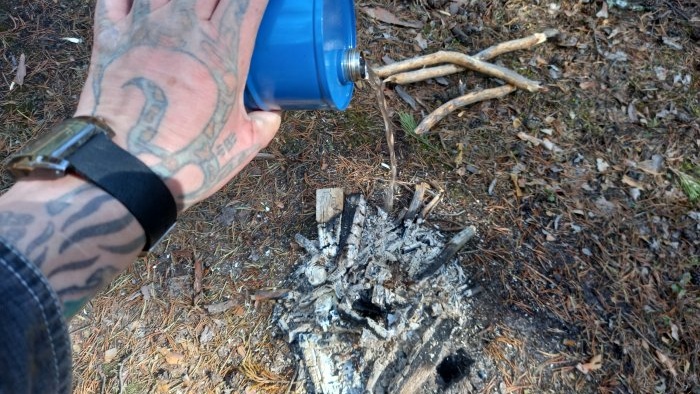 How to make a holder for a camping frying pan and pot