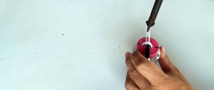 How to make a mini paint gun from a ballpoint pen