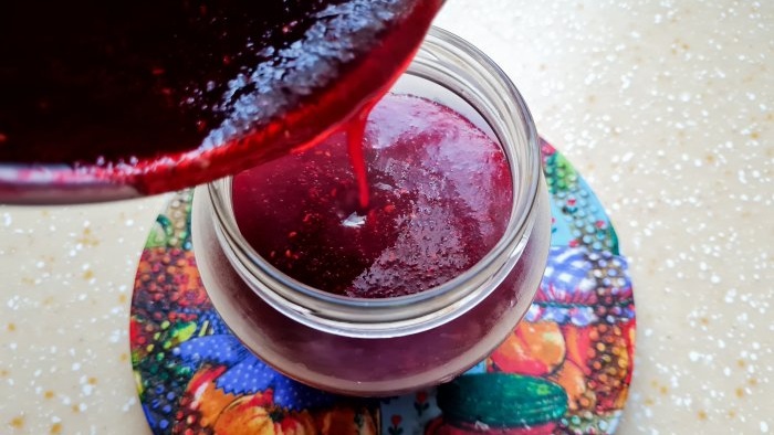 Raspberry jam without thickeners