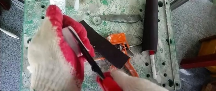 How to make a gun for quickly grouting tile joints