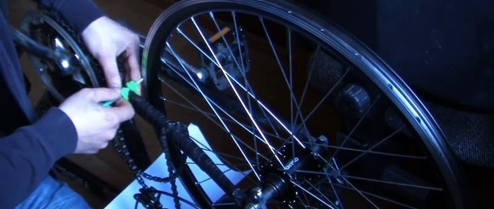 How to fix any figure eight on a bicycle wheel